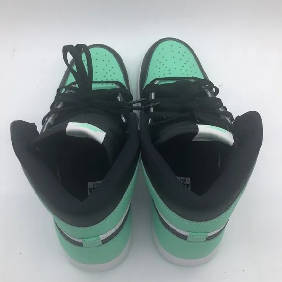Mens Air Jordan 1 Retro High OG black/Green DZ5485-130 NWOB
