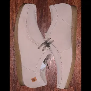 Mens Clarks size 11.5