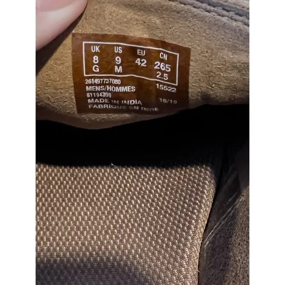 Men's Clark's Suede Slip On Shoes New Without Box Never Worn Beige Color