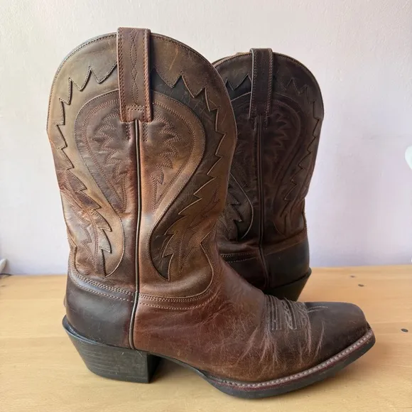 Men’s Vintage Ariat Western Leather Cowboy Boots