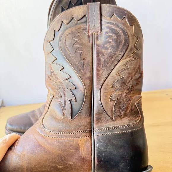 Men’s Vintage Ariat Western Leather Cowboy Boots
