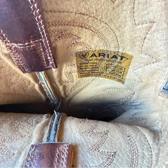Men’s Vintage Ariat Western Leather Cowboy Boots
