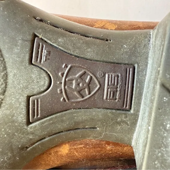 Men’s Vintage Ariat Western Leather Cowboy Boots
