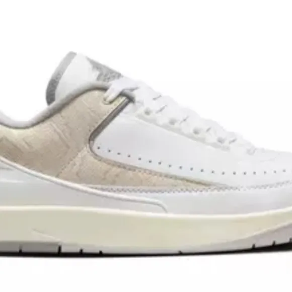 Men's White and Gray Sneakers Jordan 2 Low Pythons New No Box