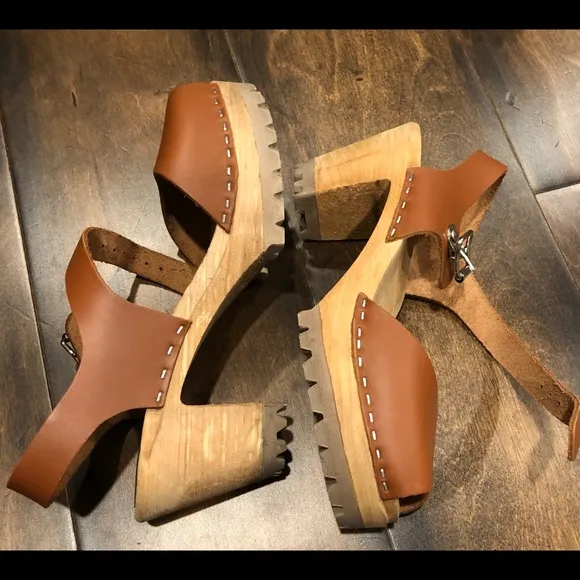 MIA 'Greta' Clog Sandal NWOT