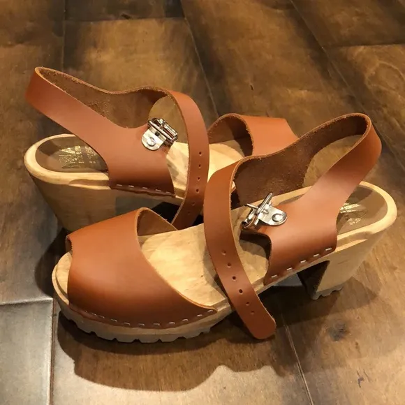 MIA 'Greta' Clog Sandal NWOT
