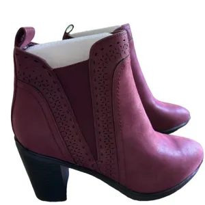 Mia Ladies’ Sutton Burgundy Faux Suede Heeled Ankle Boots Size 9 Nwt