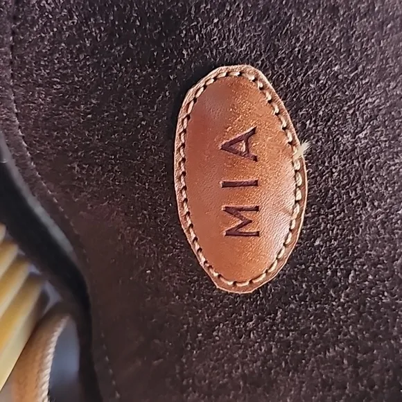 MIA NWOB wooden sole Suede Ankle Boots size 37 (US 7)