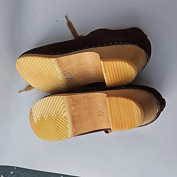 MIA NWOB wooden sole Suede Ankle Boots size 37 (US 7)