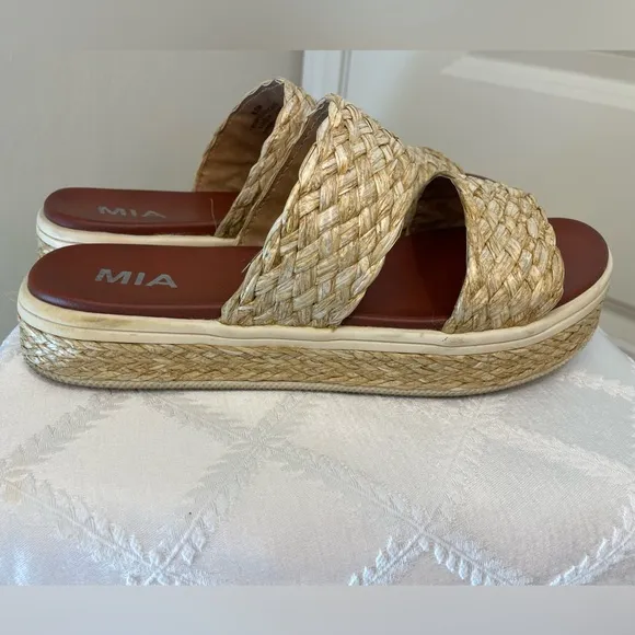MIA Women's Tan Woven Platform Sandals Size 8.5