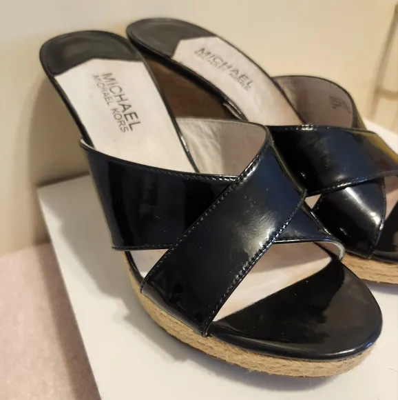 Michael Kors &quot;Kami&quot; Black Patent Leather Wedge Heel Sandals Sz. 9 Ret $229