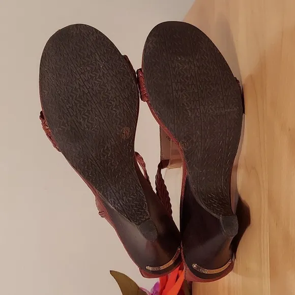 Michael Kors Juniper Woven Leather T-Strap Cone Shaped Heel Sandals Size 7 Brown