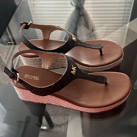 Michael Kors Laney Saffiano Logo Espadrille Wedge Sandals, Size 11 New w/o Box