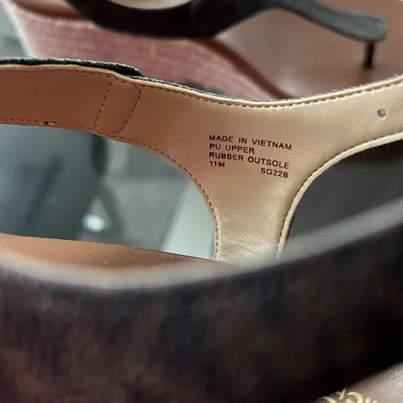 Michael Kors Laney Saffiano Logo Espadrille Wedge Sandals, Size 11 New w/o Box