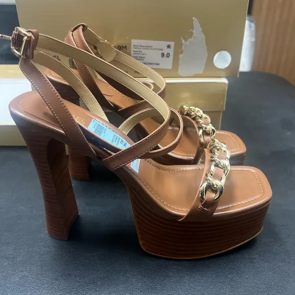 MICHAEL KORS Womens Brown 1-1/2&quot; Platform Chain Paola Flare Heeled Sandal Size 9
