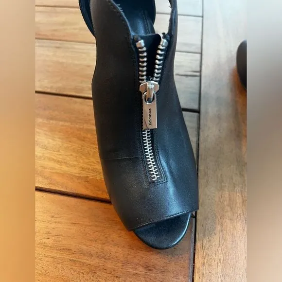 Michael Kors Black Women's Peep Toe zipper Bootie high heels; Size 8.5; NWOT
