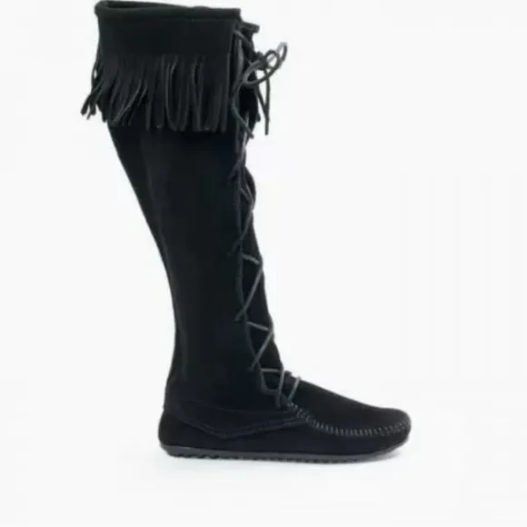 MINNETONKA 🖤 Black Boots