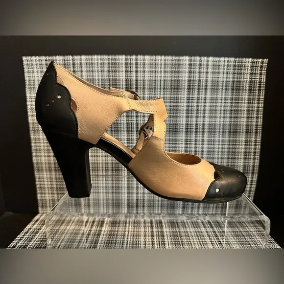Miz Mooz Art Deco The Joni Shoe