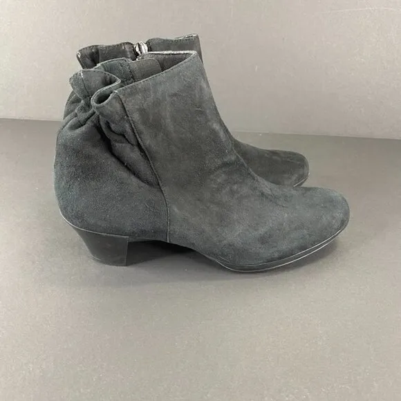 Munro | Women’s Shoes Alfie Black Suede Boots 9