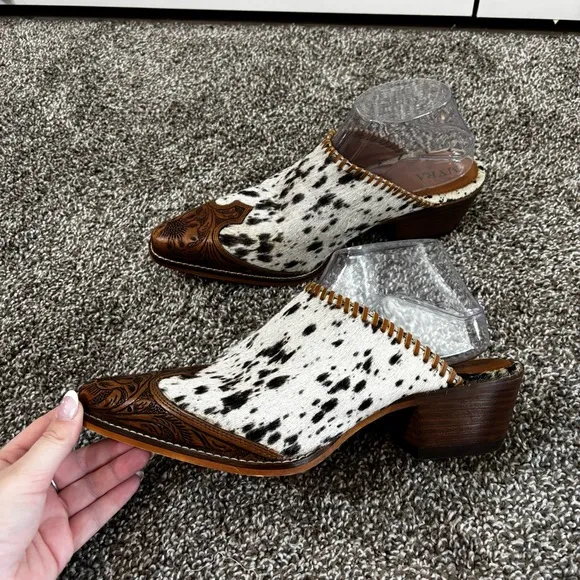Myra HEELY WESTERN HAND-TOOLEDMULES Size 10 Black and White NEW IN BAG