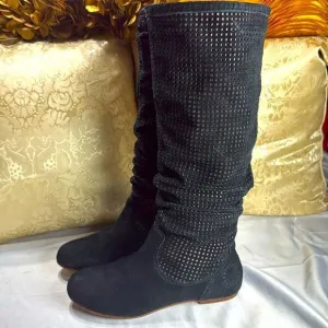 (N7) Ugg Abilene Slouch Boots in‎ Black Perforated Suede Size 5.5 Women