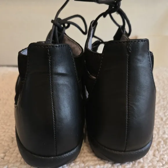 Naot Kata Black Crackle Leather Lace-Up Shoes