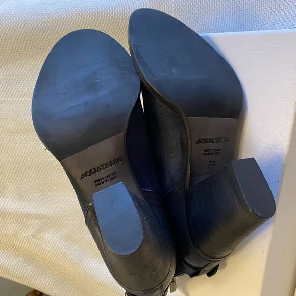 Navy suede Aquatalia moto ankle heeled boots size 7.5  biker style