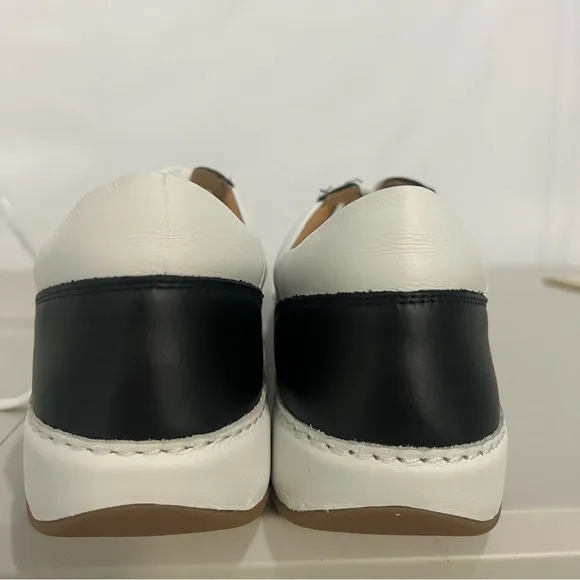 Never worn Ralph Lauren sneakers‎