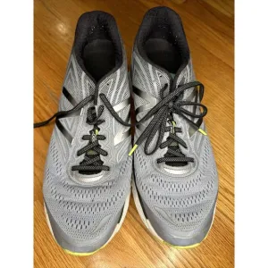 New Balance 880 V7 M880GY7 Mens Sz 12  Gray Yellow Running Shoes Sneakers