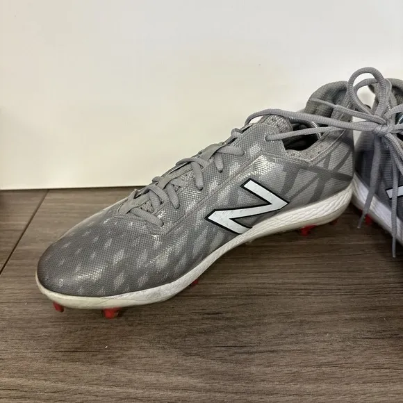 New Balance Mens Size 13 US Gray Low-Cut TPU Baseball Cleat Shoes COMPTG1