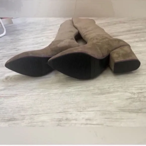NEW CARINA' TAUPE OVER THE KNEE SUEDE LEATHER BOOTS Size 6