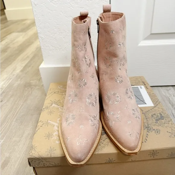 NEW Free People Bowers Embroidered Boots