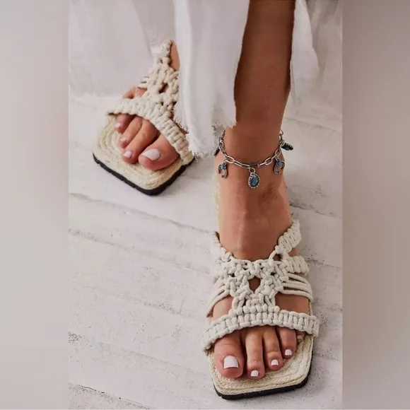 NEW Free People Sandri Macrame slip on Sandals in beige natural color Sz 7.5