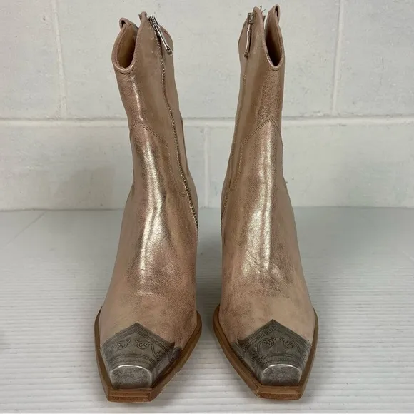 NEW Free People Women’s Brayden Pewter Tip Western Boot in‎ Champagne Metallic
