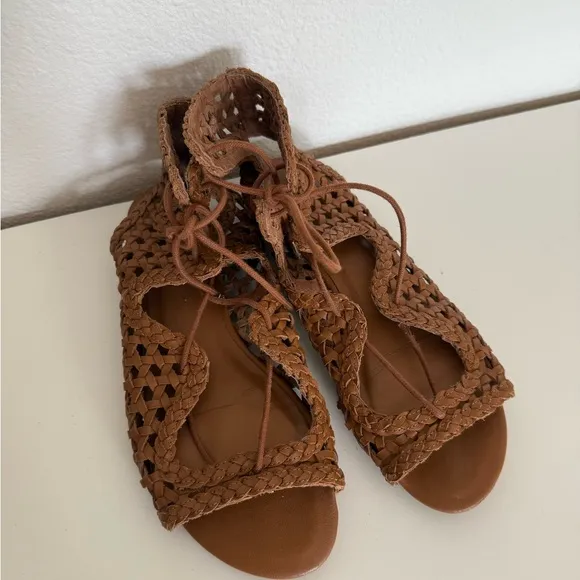 New Joie 100% leather Brown Woven gladiator lace up Sandals