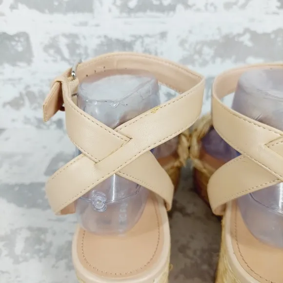 NEW Marc Fisher Steel Tan Woven Platform Heel Sandals X120