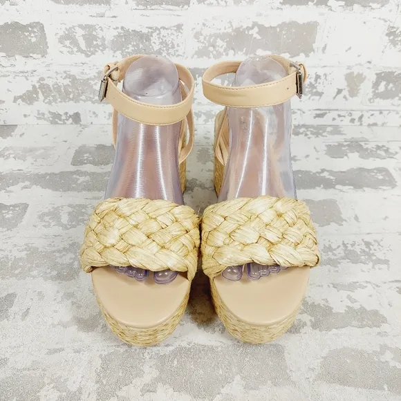 NEW Marc Fisher Steel Tan Woven Platform Heel Sandals X120