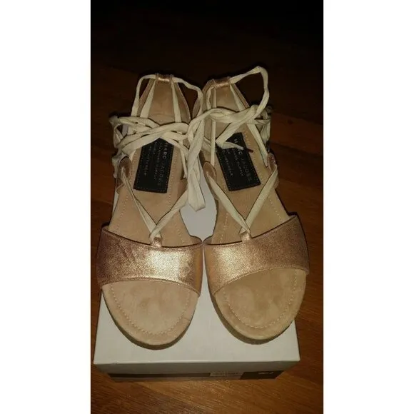 New Marc Jacobs Metallic Gladiator Sandals - Size 8 US - In Box