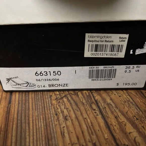 New Marc Jacobs Metallic Gladiator Sandals - Size 9.5 US - In Box
