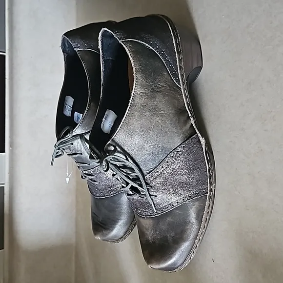 NEW! NAOT Women's Leather Besalu Voyage Lace Up Wedge Oxford Pump Heel 40=9/9.5.