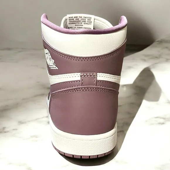 New Nike Air Jordan 1 Retro High OG Purple sneakers