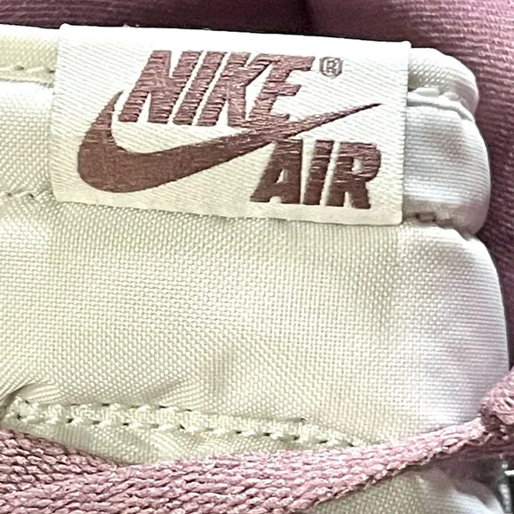 New Nike Air Jordan 1 Retro High OG Purple sneakers