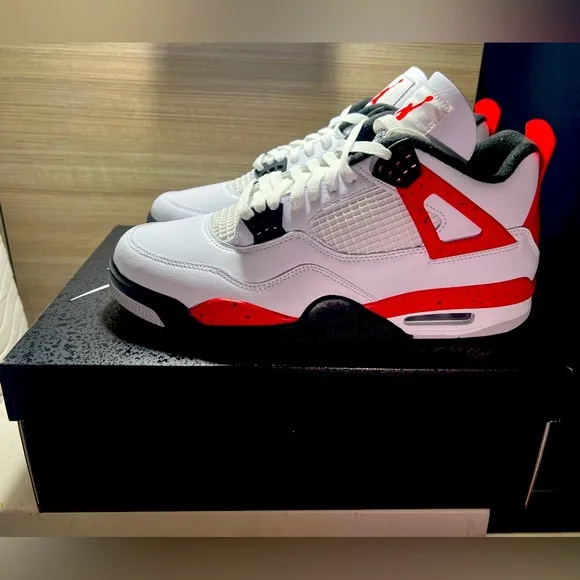 NEW Nike Air Jordan 4 Retro Red Cement DH6927-161 Men's Size 11 Sneakers Shoes