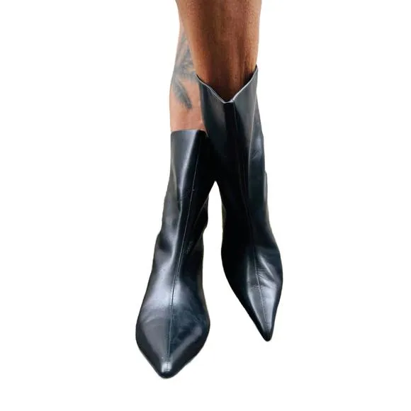 NEW SEYCHELLES women's game changer boot in black
