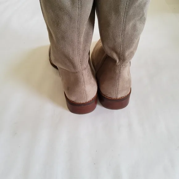 New Sole Society Suede Leather Grey Knee High Boots Size 9