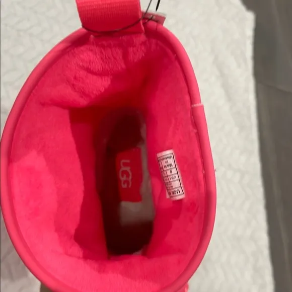 NEW! UGG CLASSIC BRELLAH SUPER CORAL WOMEN'S Size 6