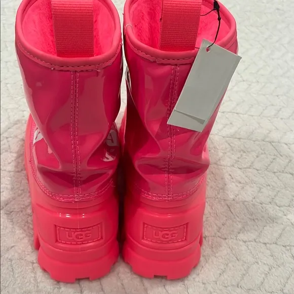 NEW! UGG CLASSIC BRELLAH SUPER CORAL WOMEN'S Size 6