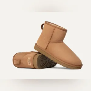 NEW UGG Classic Mini II Boot Women’s Size 9