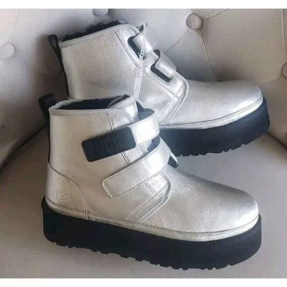 NEW UGG KIDS /GIRLS NEUMEL PLATFORM LEATHER SILVER METALLIC BOOTS SZ 6