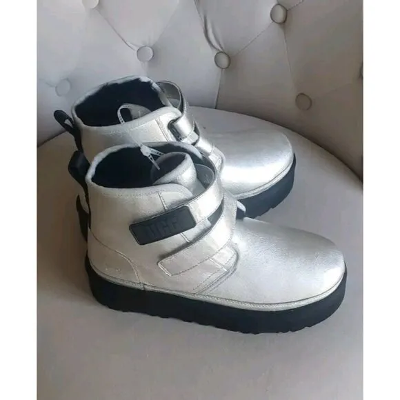 NEW UGG KIDS /GIRLS NEUMEL PLATFORM LEATHER SILVER METALLIC BOOTS SZ 6